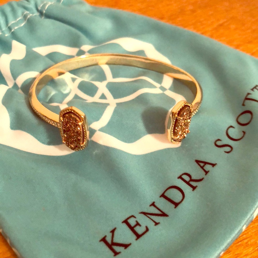 Kendra Scott bracelet